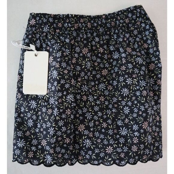P.J. Salvage Women's Sz XS Black Floral Print Scalloped Hem Lounge Pajama Shorts - Picture 7 of 8